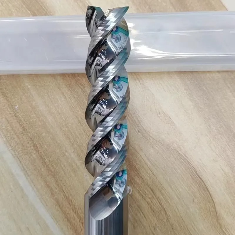 End Mill - قاطع طحن ذو 3 شفرات بزاوية